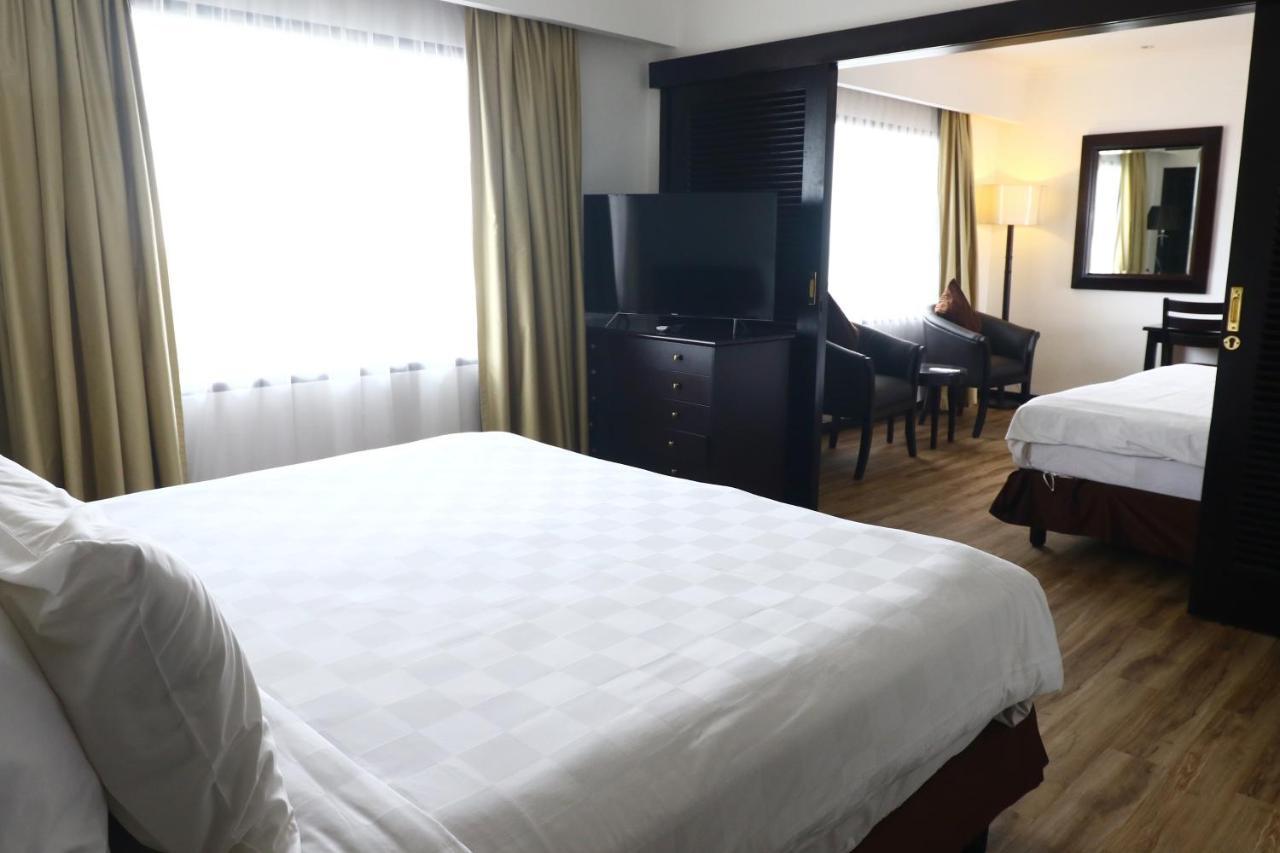 Jakarta Airport Hotel Тангеранг Екстериор снимка