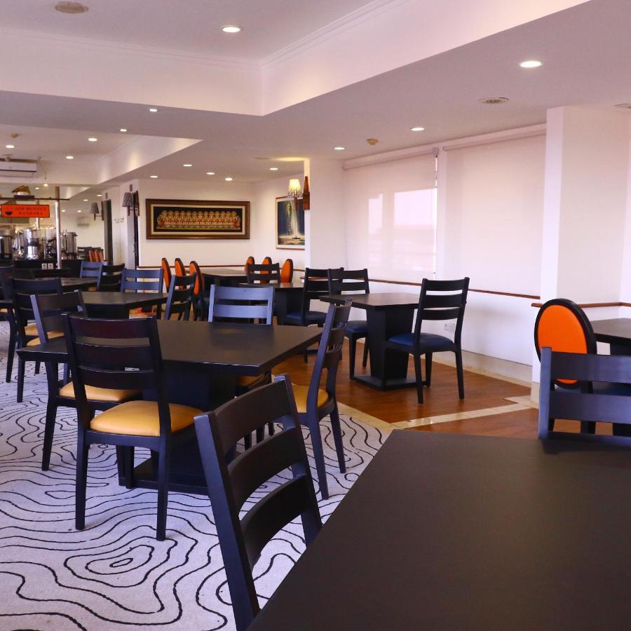 Jakarta Airport Hotel Тангеранг Екстериор снимка