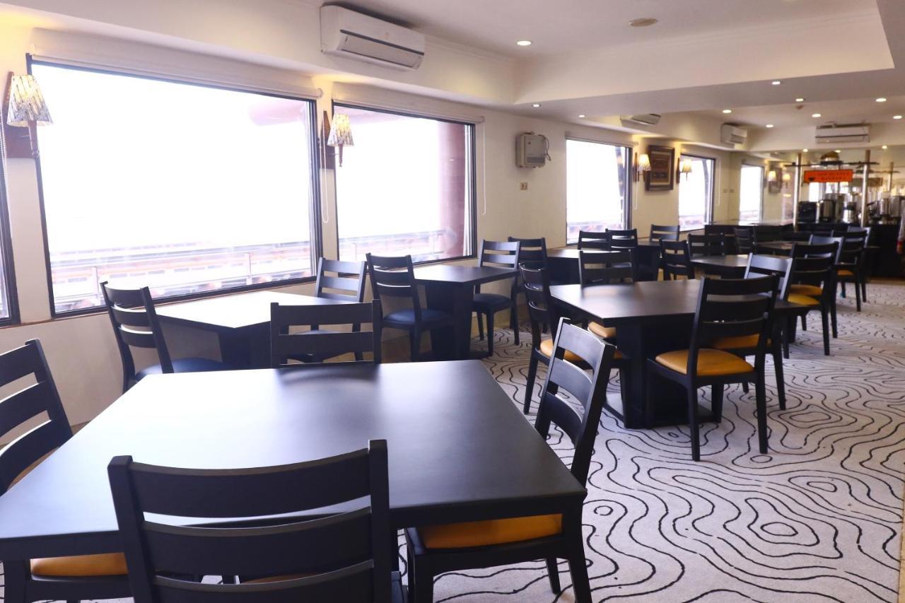 Jakarta Airport Hotel Тангеранг Екстериор снимка