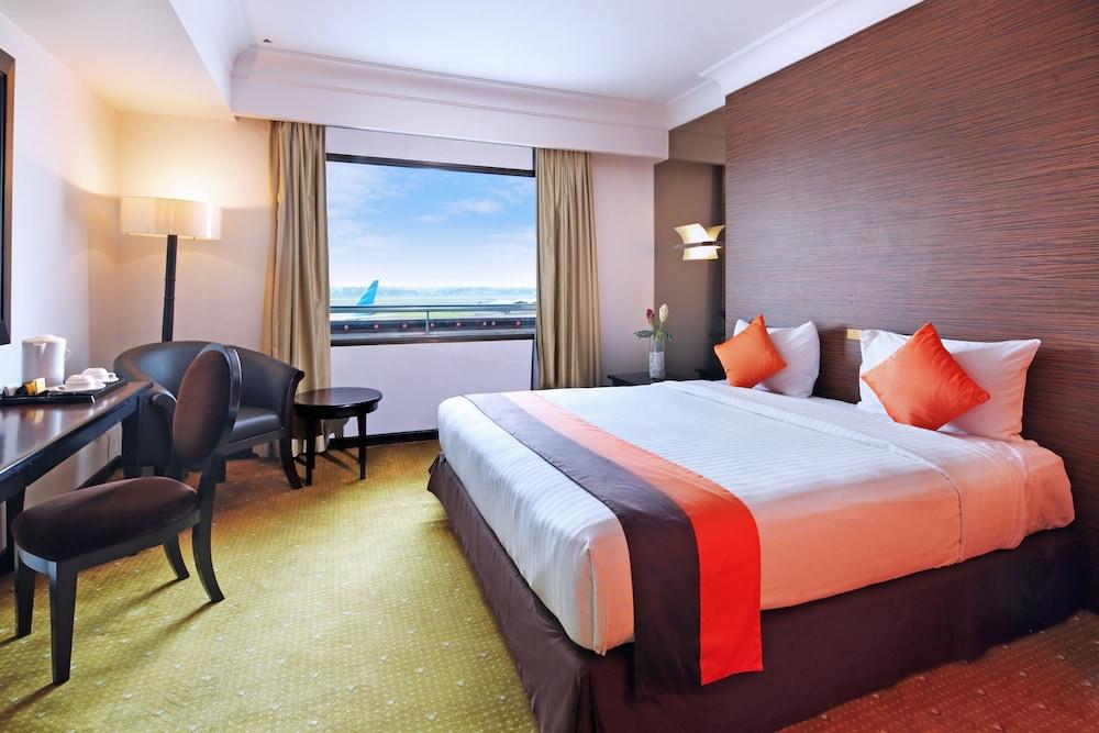 Jakarta Airport Hotel Тангеранг Екстериор снимка