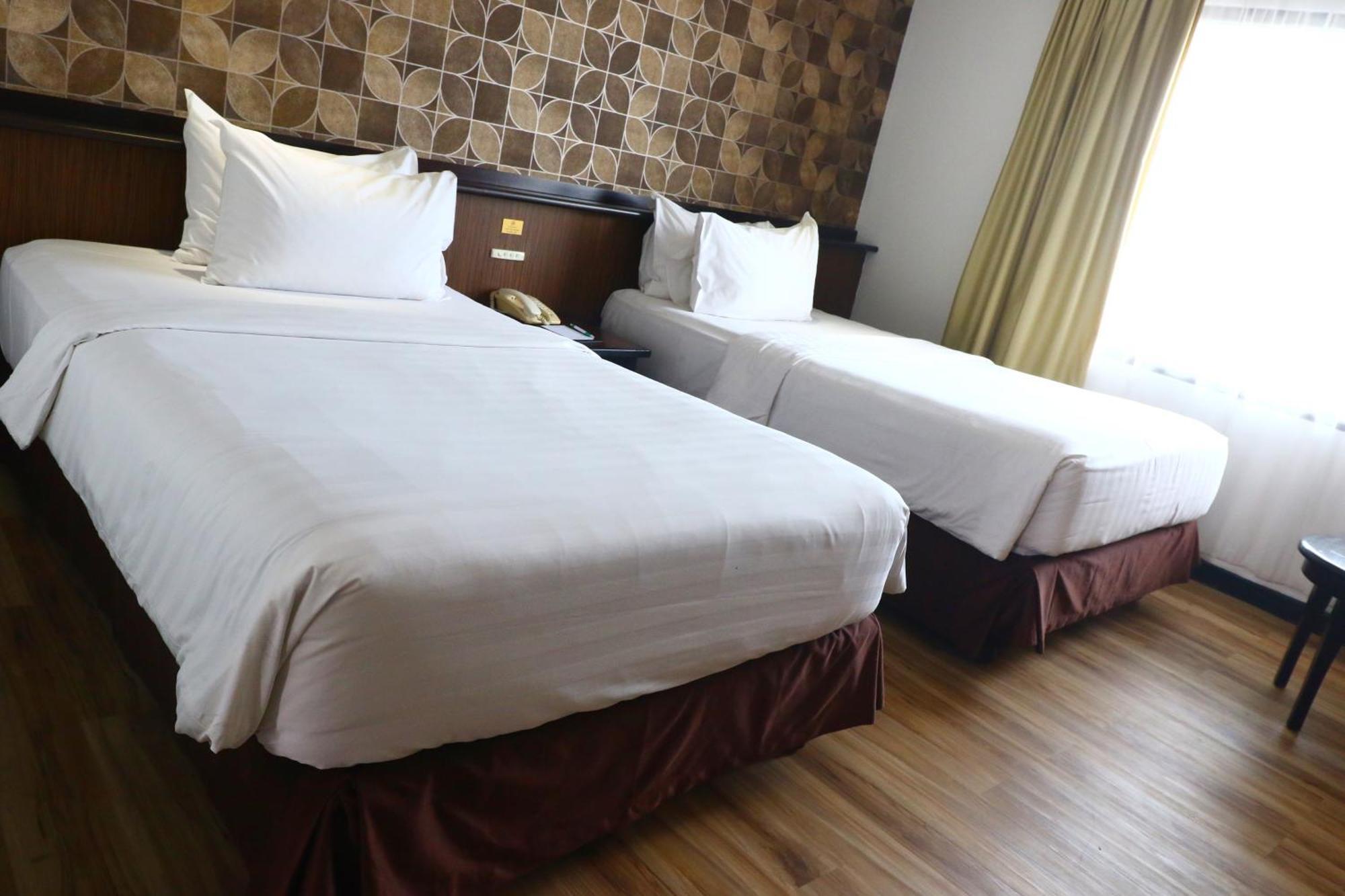 Jakarta Airport Hotel Тангеранг Стая снимка