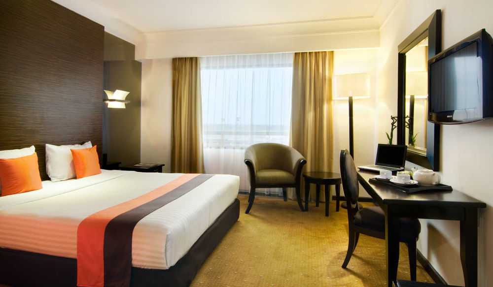 Jakarta Airport Hotel Тангеранг Екстериор снимка